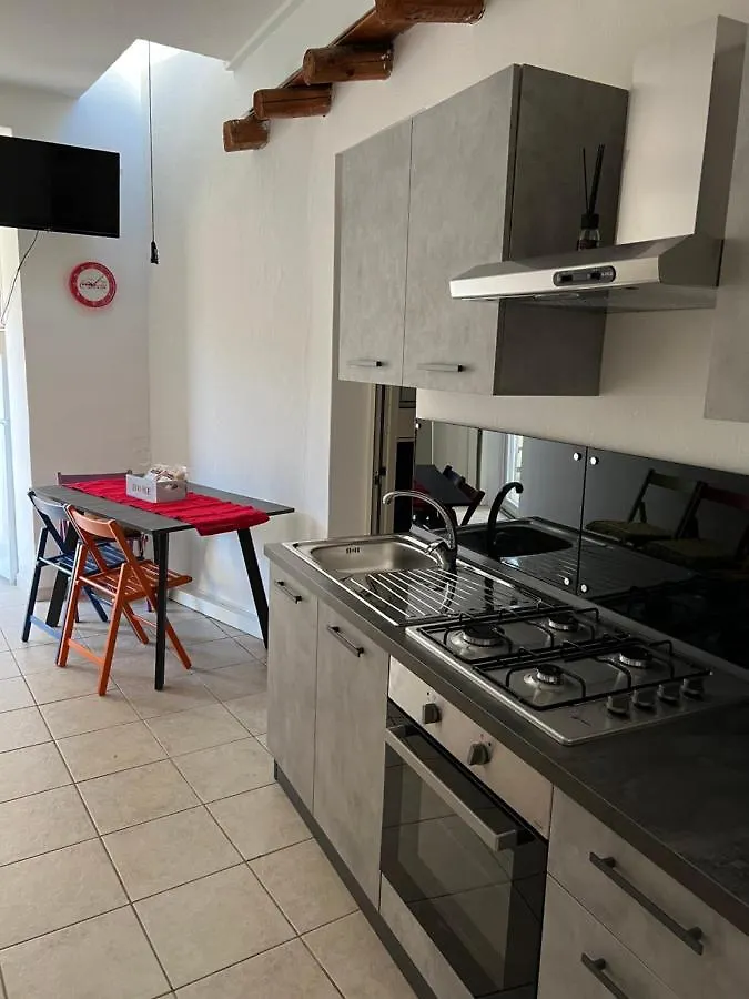 Vicol8 Casa Vacanze contacts